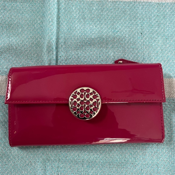 Coach Women's Wallet - Picture 1 of 9